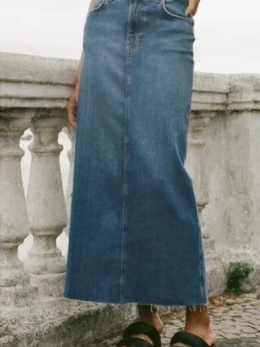 Zara Large Stretch Blue Denim Skirt